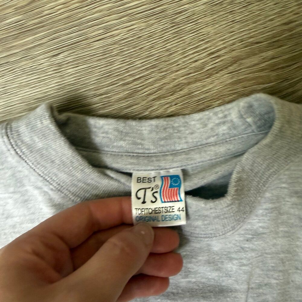 Palm Pleasure Graphic Tee - Picture 3 of 4